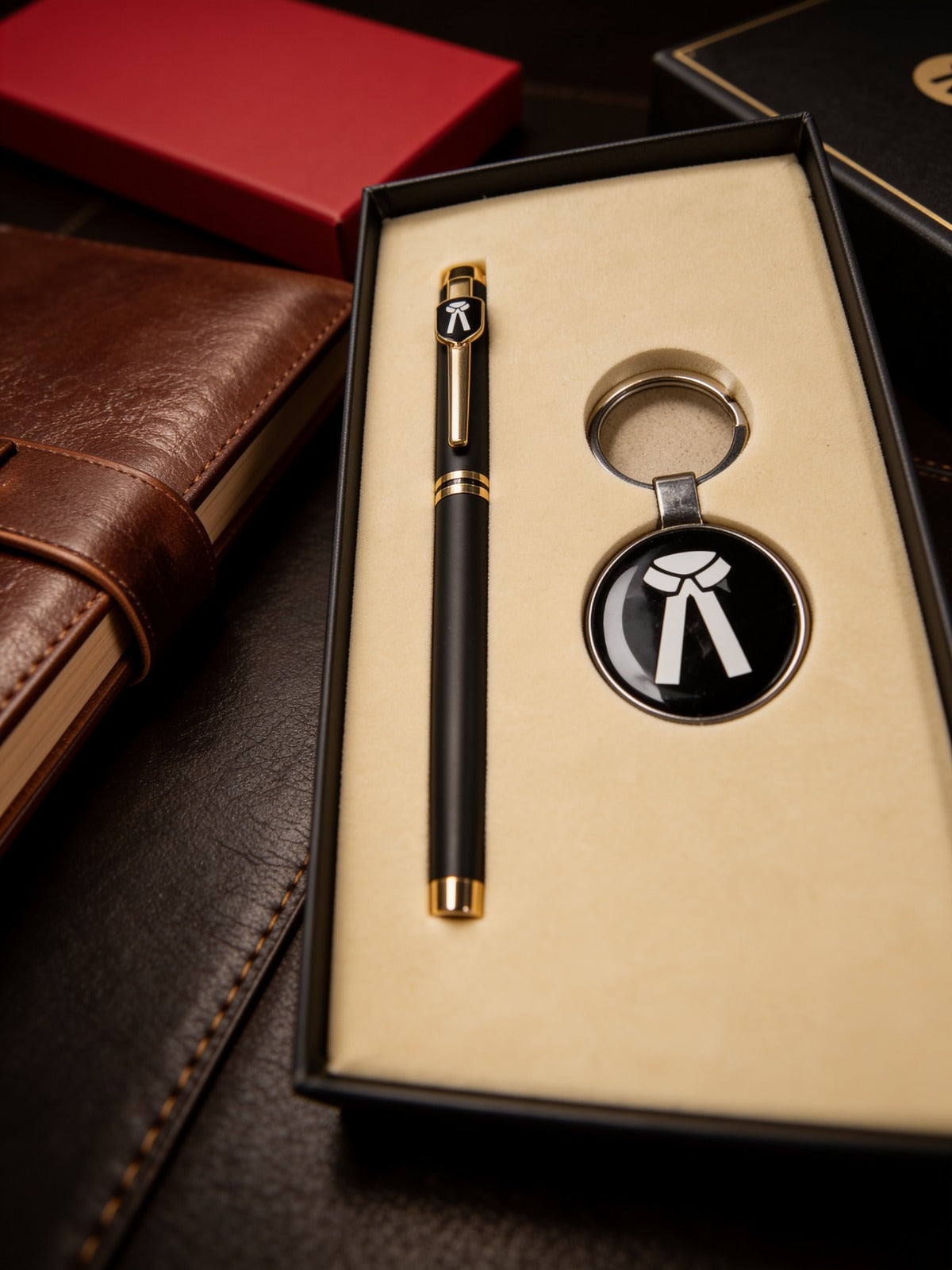 Premium Advocate Signature Pen Silver & Keychain